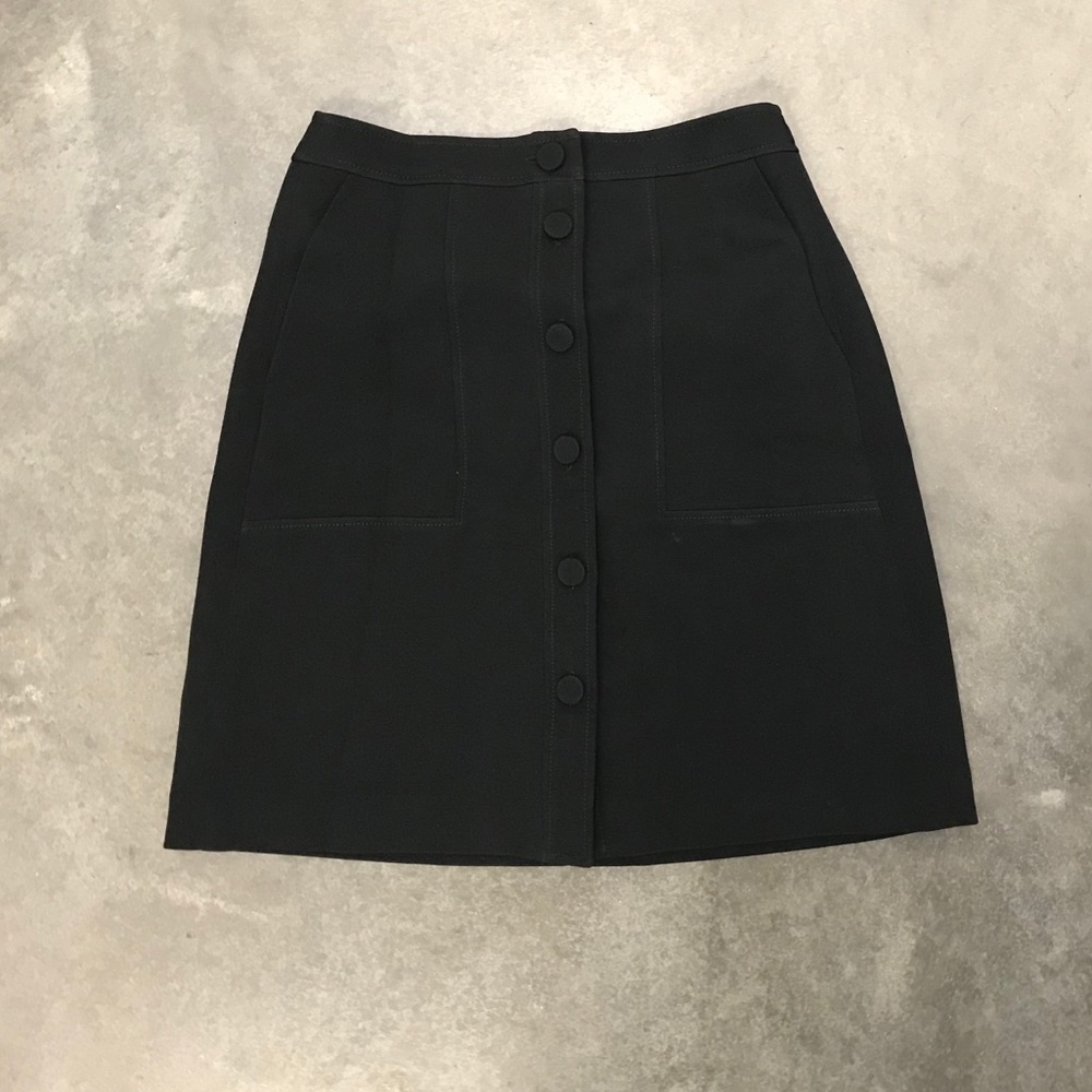 Express Black Crepe Button-Front A-Line Skirt Sz 2 - image 2
